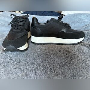 Zara Black and White Women's Platform Sneakers